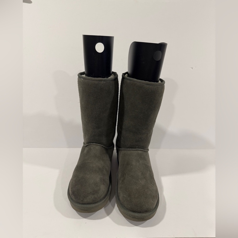 Koolaburra by UGG Tall Gray Shearling Boots Women’s 7 Classic Cozy Winter - Picture 3 of 10